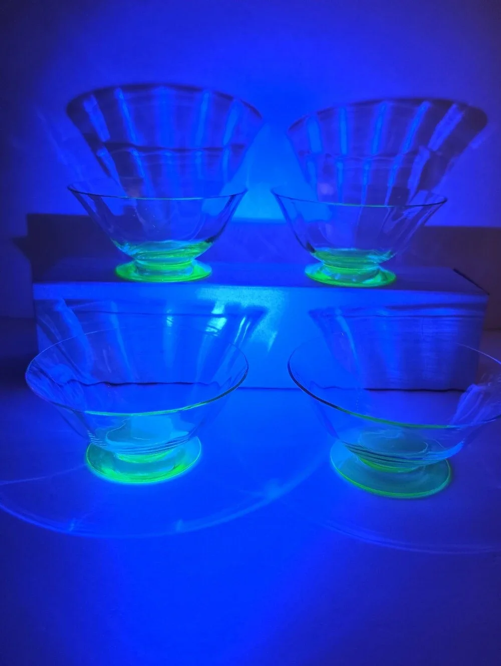 Uranium Depression Glass Green Sherbet Ice Cream Bowls Glass Glows - Lot of 4